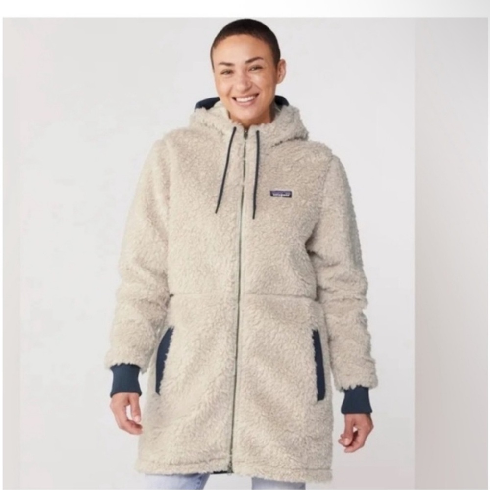 Patagonia Cream Sherpa Jacket with Navy Accents